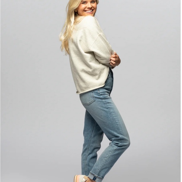 REVtown High Rise Straight Jeans Sunrise Indigo Wash Light Stretch Sz 32 - Picture 2 of 16